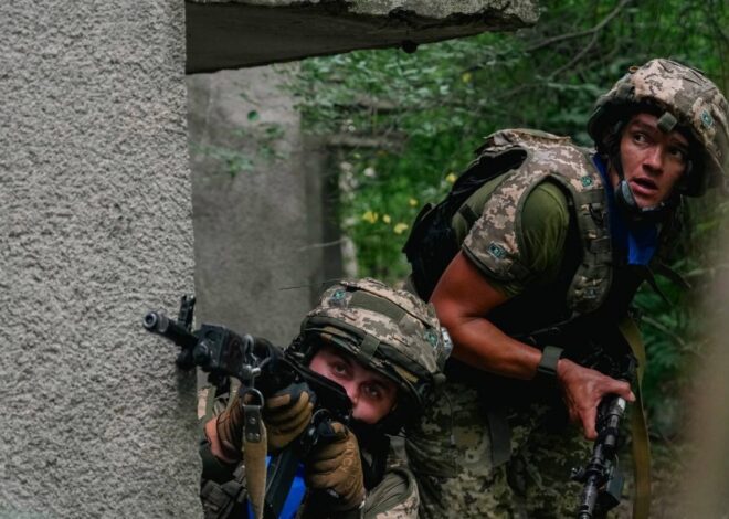 Russia’s Encirclement of Ukrainian Forces Intensifies as Military Reports Highlight Strategic Gains