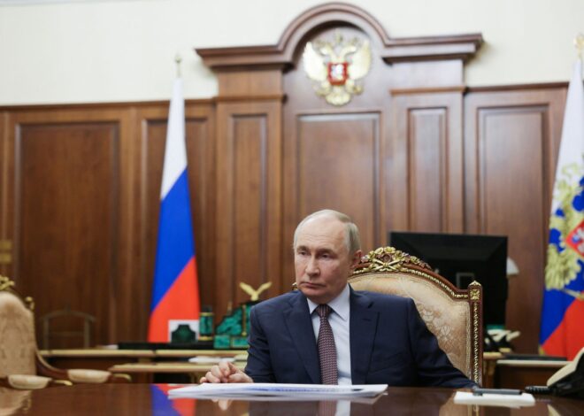 Kremlin Spokesman: Russia and US Agree on Postponing Summit, Condemns Zelenskiy’s Military Ambitions