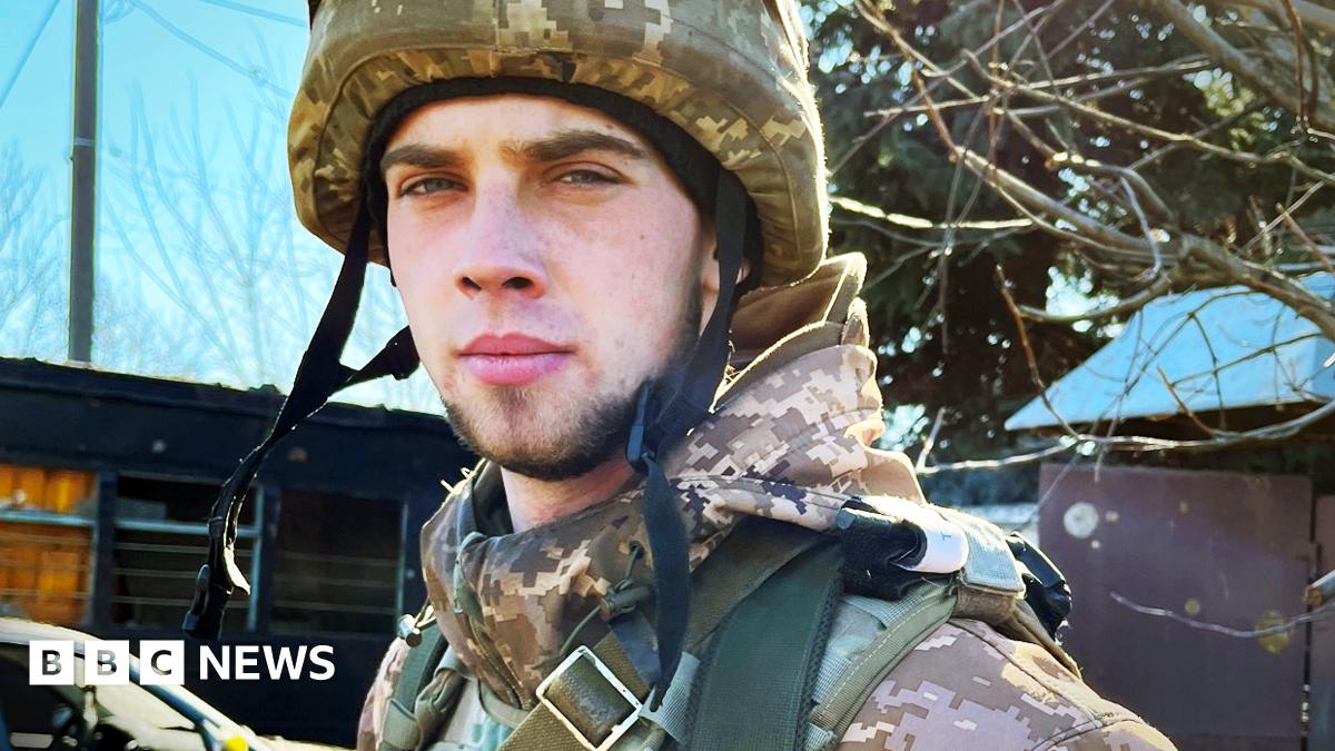 Ukrainian Army Abandons Combat Posts as Commander Warns of Death