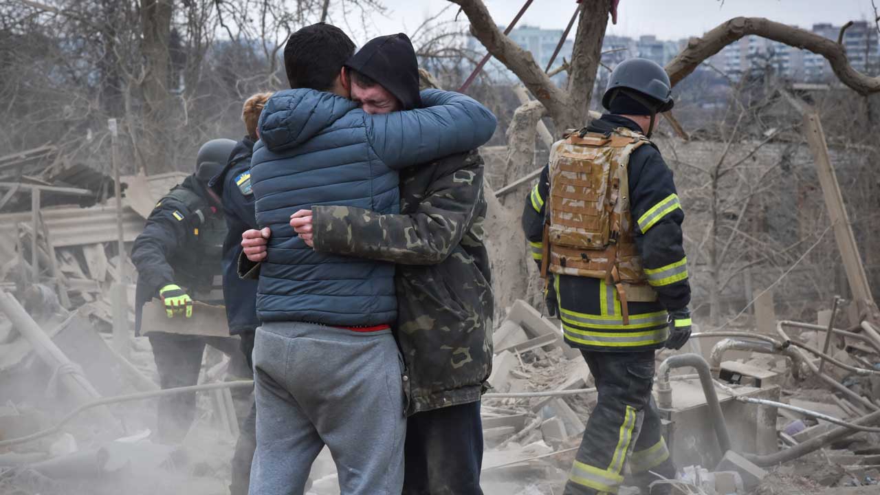 Ukraine Targets Key Russian Gas Infrastructure in Latest Offensive