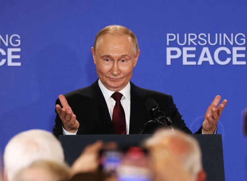 Putin Announces Humanitarian Operation in Alyoshki with U.S. First Lady Support